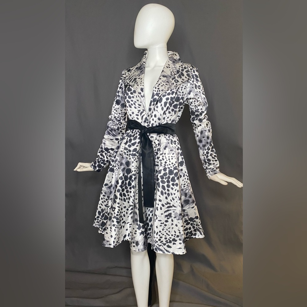 Black/white/gray cheetah print swing coat with black waist tie
